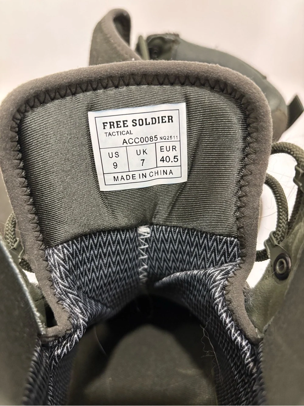 Free Soldier Women’s Lightweight Waterproof Green Work Boots in size 9